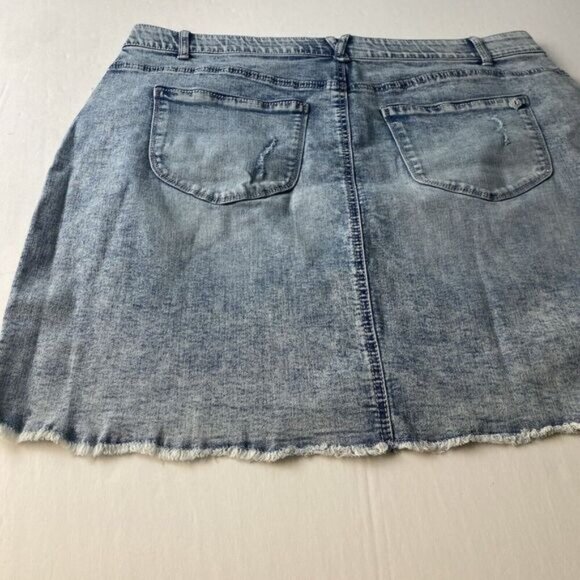 Democracy Plus Ab Solution  Frayed Hem Destructed Denim Mini Skirt Size 18W New - Picture 12 of 15